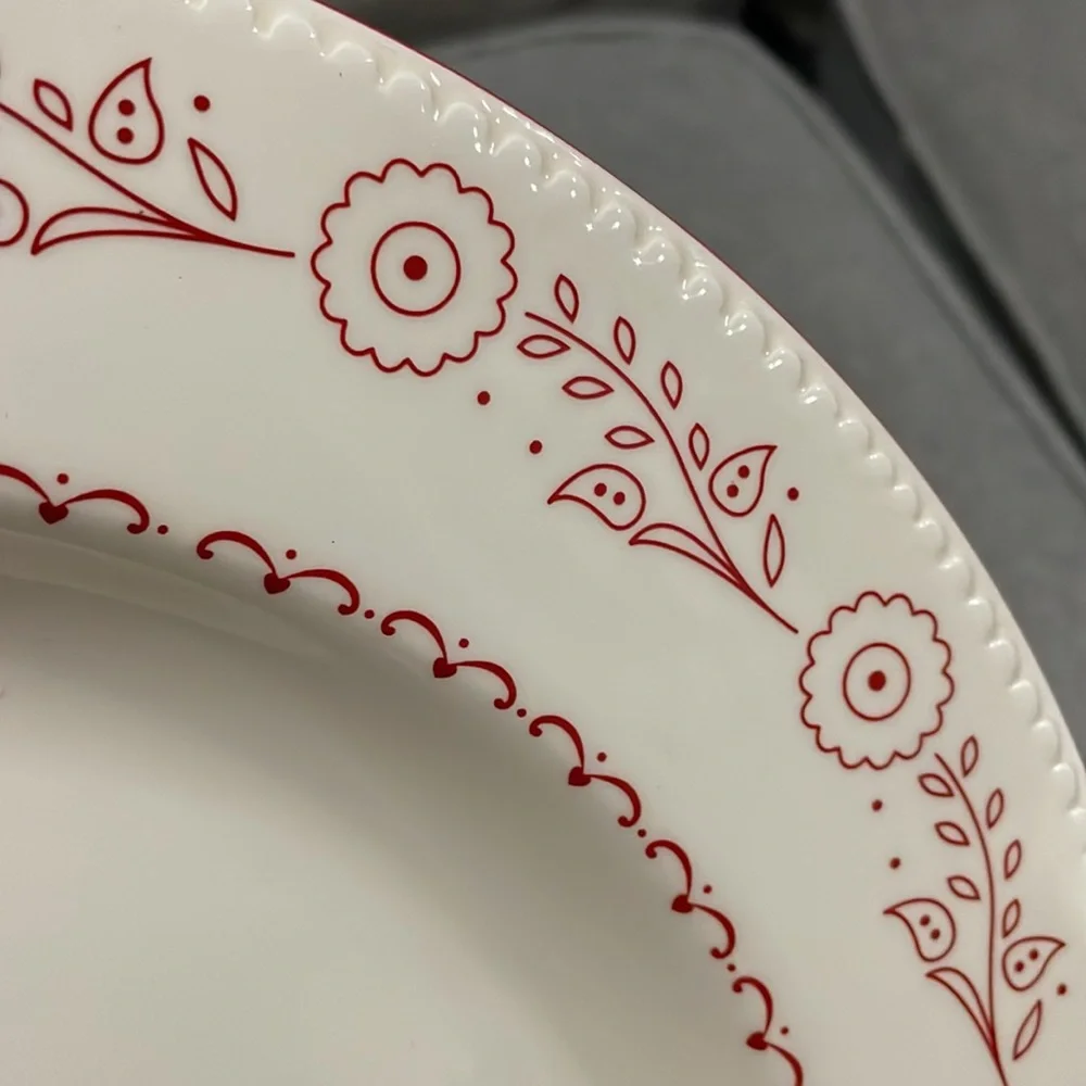 Country Living White with Red Trim Chicken and Chicks 11” Plate Hens and Chicks